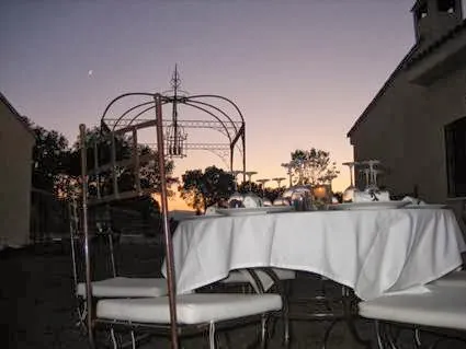 La Senda de Los Enebros: Un rincón familiar con deliciosa comida en Higuera de las Dueñas