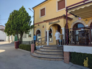 El Portón de la Huebra: Sabor vegetariano en un acogedor rincón de Vecinos 9 AF1QipPNmIxOjRr1DYlx7Zzqd n4S2MfrA M1kncEBDc