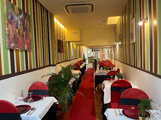 Royal Tandoori Indian Restaurant jaèn: Deléitate con auténtica cocina india en el corazón de Jaén 1