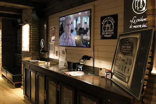 Capitán Amargo: Sabor a tapas y cervezas en el corazón de Granada
