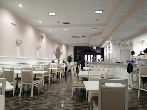 Cafetería Princesa: Deléitate con su bacalao en el corazón de Ourense 1 AF1QipPSL8ioUFCn6gd9st F8p056kSJ6B4qgKEcbU9V