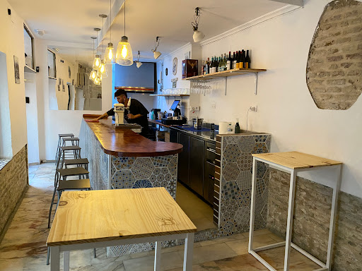 Bar Moraleja: Un rincón sabroso en Sevilla con tapas irresistibles 1 AF1QipPVIgt3EtibDLhd NdzpMX9TVkBnUYzYEaevNjb