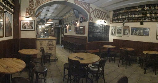 Lórien: Un rincón en Palma para disfrutar de tapas y cervezas artesanales 1 AF1QipPVWGMTEuPDi8Y0cXbXX20e5Sc9bOMWVaszY3IZ