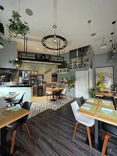 Qbo: Delicias vegetarianas en un acogedor rincón de Málaga