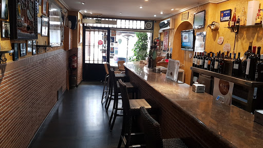 Meson El Alfarero: Sabores auténticos en el corazón de Mérida 21