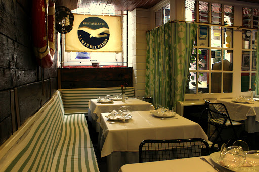 La Mar del Medio: Un rincón acogedor en Oviedo con el mejor cachopo 42 AF1QipPXyt7TmN9L7SvhsasqQUlrkN7aRU 7q3nwUHhY