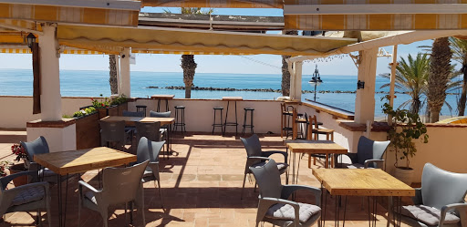 Coast to Coast: Sabor único junto al mar en Benalmádena 35 AF1QipPYTBbzlVUBI43ifyeikTRZOU 8SvnX6OQnKVqN