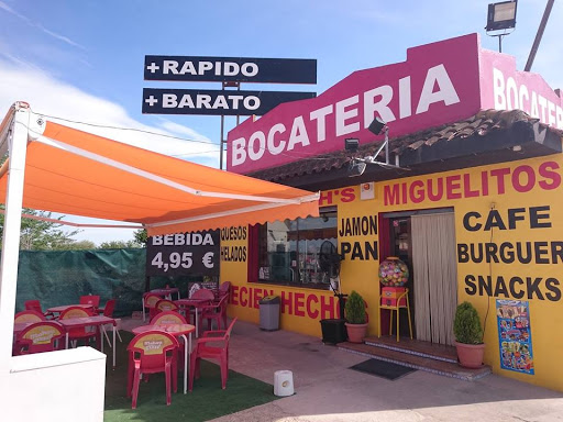 Bocateria +Rapido +Barato: Deliciosos bocadillos gourmet en un rincón acogedor de Albacete 24