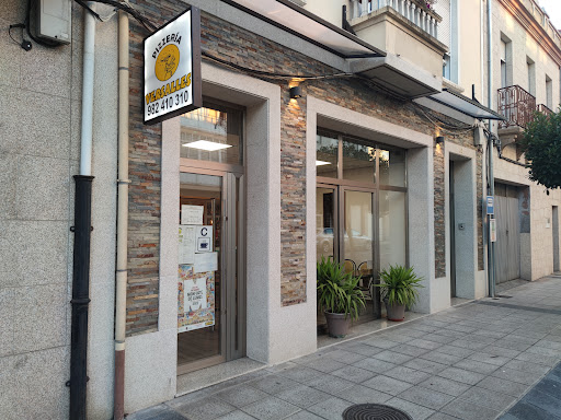 Pizzeria Versalles: Auténticas pizzas en un ambiente familiar en Monforte 26 AF1QipPYc20n S5OE8QWF ccSLa30EXej5EQ3IJXEmOt