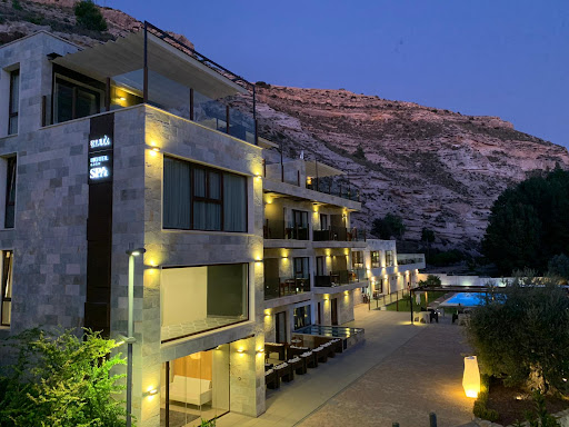 Elia Bar: Deléitate con cocina mediterránea en un rincón único de Alcalá del Júcar 47 AF1QipPZeRrkJDqjumtce6ApwY5ytXhkfApHeaBdC6A