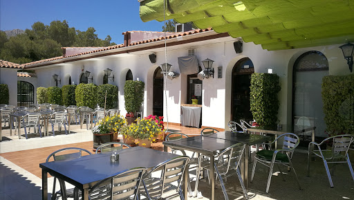 Restaurante Nucia Park: Sabores mediterráneos en un ambiente familiar 1 AF1QipPanTSFzcCxDh9iBtimK1PST NNpnC2wEea4jsN