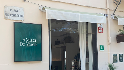 La Mujer De Verde: Un rincón único en Palma con sabores frescos 47 AF1QipPcWQpM8 nskleAItgdek c3WFe0nppyb7XNclv
