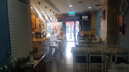 Bar la Brocheta: Comida deliciosa y trato excepcional en Zaragoza 34 AF1QipPgghNjaXuilqtS4Iyq9XyD9IrR4ORV9p98Qn91