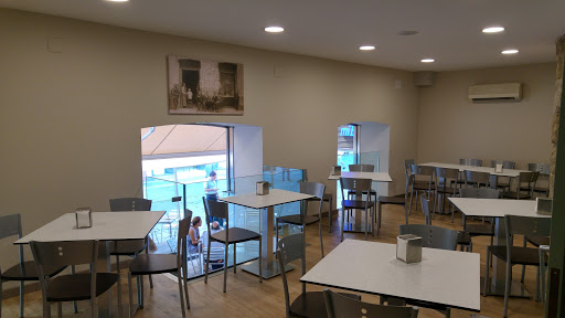 Mi Bar: Tapas deliciosas y ambiente acogedor en el corazón de Huesca 15 AF1QipPhzJMnR5rRVa2mEOBw7J77ZzbObShhHBnZ98NY