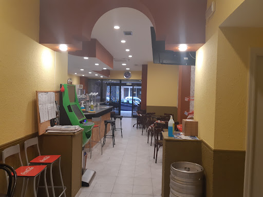 Café Dugal: El rincón acogedor de Ourense con sabor a tradición 1
