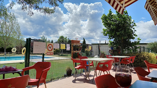La setella: Sabores excepcionales en un rincón acogedor frente al aeródromo 1