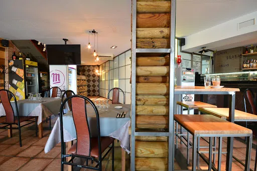Restaurante El Horno de Rakel: Auténtica cocina casera en Plasencia