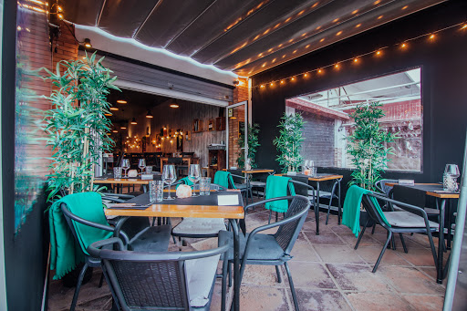 Meatina Brasserie: Sabores irresistibles en el corazón de Torremolinos 27 AF1QipPk9Vcas4RO9PYidiceO3kUtR0178QTuK1I3NGX