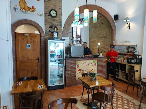 El Tastet de L'Artur: Sabores auténticos cerca de la Sagrada Família 49 AF1QipPkdHSHhbW8qYipBF1mJ