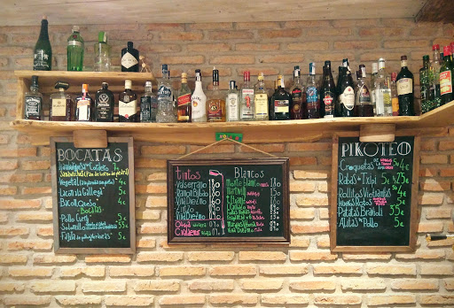 Txolarre: Deliciosos calamares en el corazón de Vitoria-Gasteiz 5 AF1QipPnb3Ll nw6nGtHhncbV1sOEOr aHtpAW81R5cC