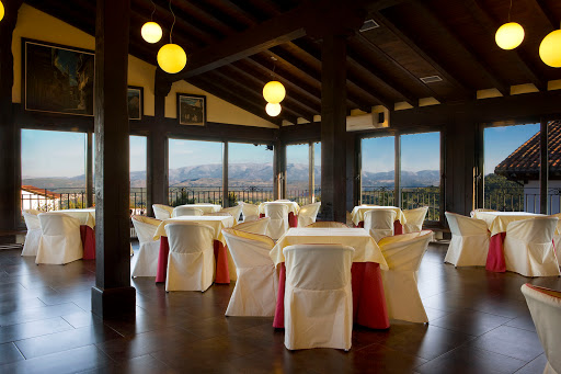 Restaurante Mirasierra: Sabores excepcionales en el corazón de Mogarraz 20