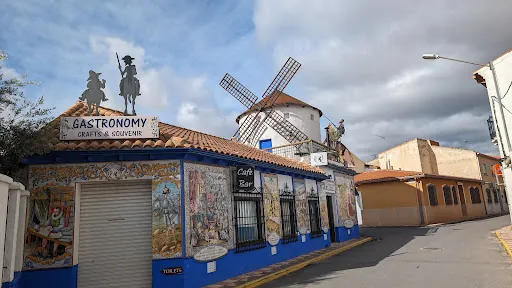 Restaurante Venta del Quijote: Sabores tradicionales en un rincón histórico de Puerto Lápice 1 Restaurante Venta del Quijote: Sabores tradicionales en un rincón histórico de Puerto Lápice