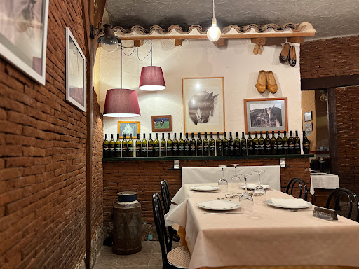 La Casita: Sabor auténtico en el corazón de Gredos 21 AF1QipPsyGw 4YulX2ArXD29FAdZASrp0kKXnCUGNesA