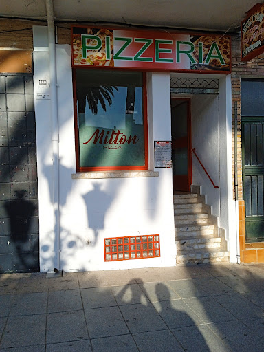 Pizzería Milton de Candeleda: Sabor auténtico en el corazón de Ávila 49 AF1QipPu0ym3juwQMB r17tU9MtLGw63w3yXP5GUBkS1
