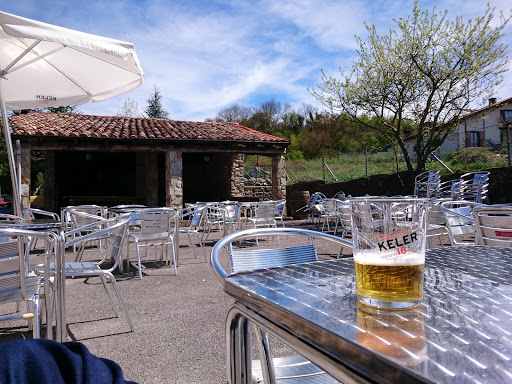 Sidrería Asador Mendiola: Sabor excepcional en el corazón de Vitoria-Gasteiz 1 AF1QipPvfVEJpZcYESNghXZkDhHXgulQhDV12CplIr y