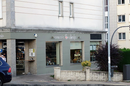 <strong>Os Cachivaches: Mariscos exquisitos y arroces irresistibles en Lugo</strong> 49