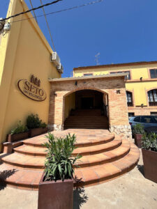 Hotel Restaurante SETO: Sabores mediterráneos en un rincón acogedor de Motilla del Palancar 10 AF1QipPyPRpZ3G5sE3oq JySHxx7eKrICZxniAm7TXry
