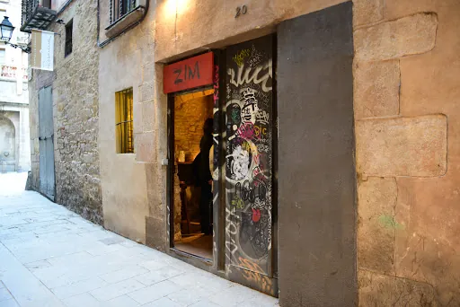 Zim: Delicias góticas en un rincón acogedor de Barcelona