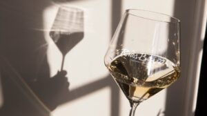 Aprende a catar vinos DO Rias Baixas sin miedo ni