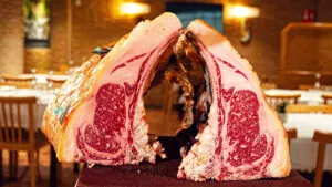 Aingeru Mendiola toma el relevo en el Asador Iturrama: misma brasa, misma alma familiar