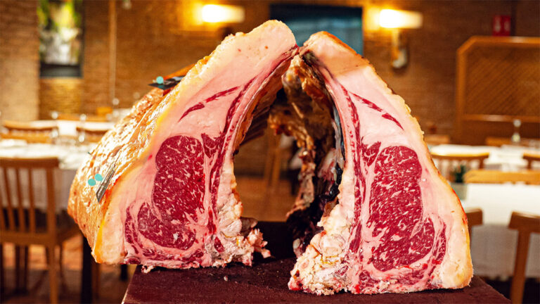 Aingeru Mendiola toma el relevo en el Asador Iturrama: misma brasa, misma alma familiar 60 Asador Iturrama