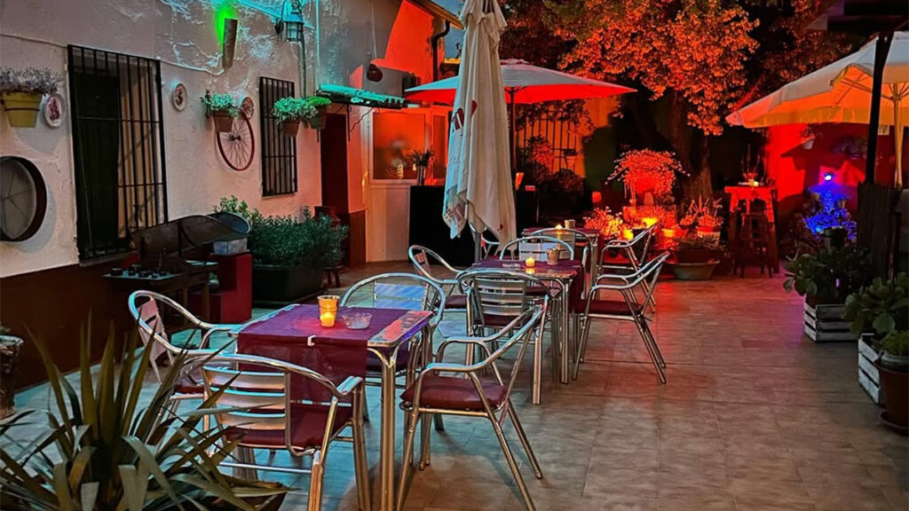 Casa Carlos: el restaurante rural con más de 300 reseñas positivas de Monreal del Llano 1 Bar Restaurante Casa Carlos de Monreal del Llano