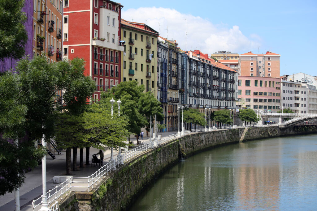 Dónde comer en Bilbao: 10 templos de la cocina vasca 2 La imagen actual no tiene texto alternativo. El nombre del archivo es: Bilbao.jpg