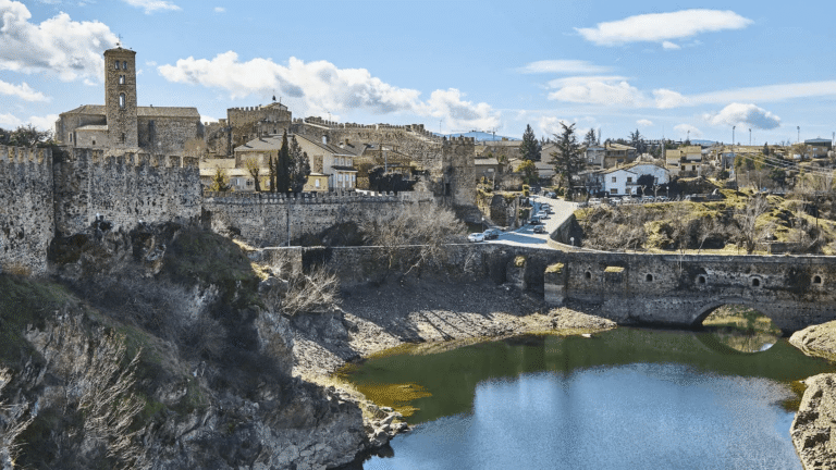 Qué ver en Buitrago del Lozoya: la villa amurallada que esconde el secreto mejor guardado de Picasso 5 Buitrago del Lozoya, Municipio en España