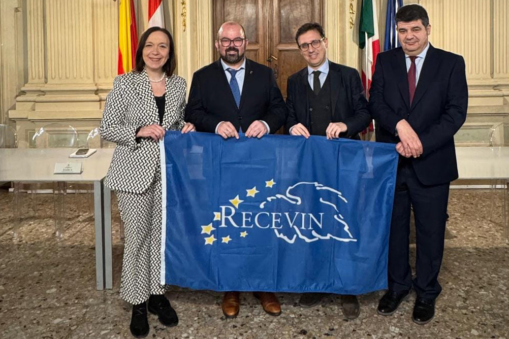 Cariñena presenta sus actividades como Ciudad Europea del Vino 2025 en Fitur 1 Carinena presenta sus actividades como Ciudad Europea del Vino 2025