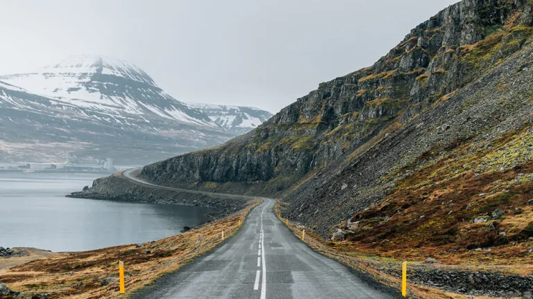 Qué ropa llevar a Islandia en agosto: el sistema de capas para no morir de frío ni de calor 4 Carreteras F en Islandia