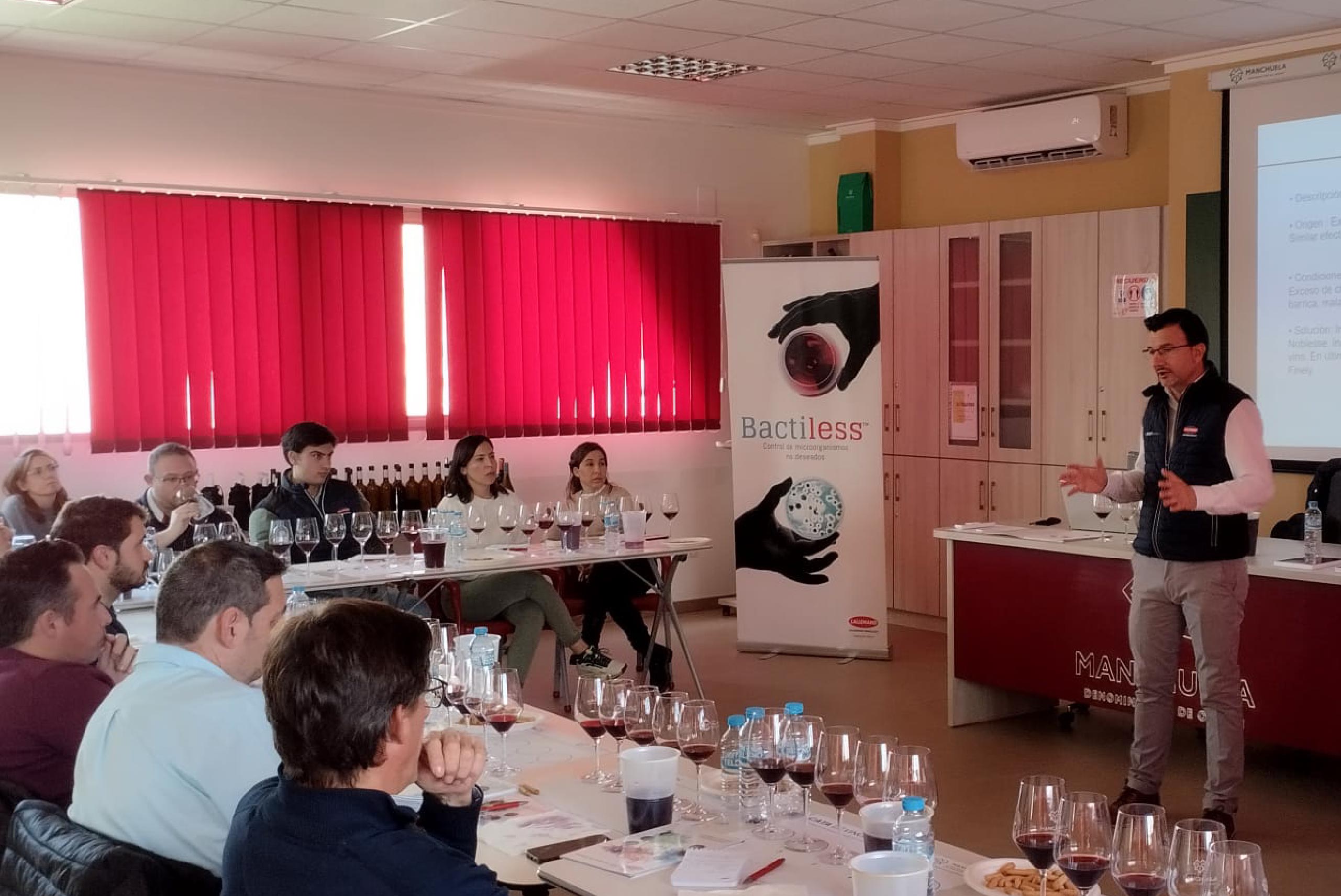 Cata para enólogos en Manchuela sobre defectos del vino y su solución 1 Cata para enologos en Manchuela sobre defectos del vino y
