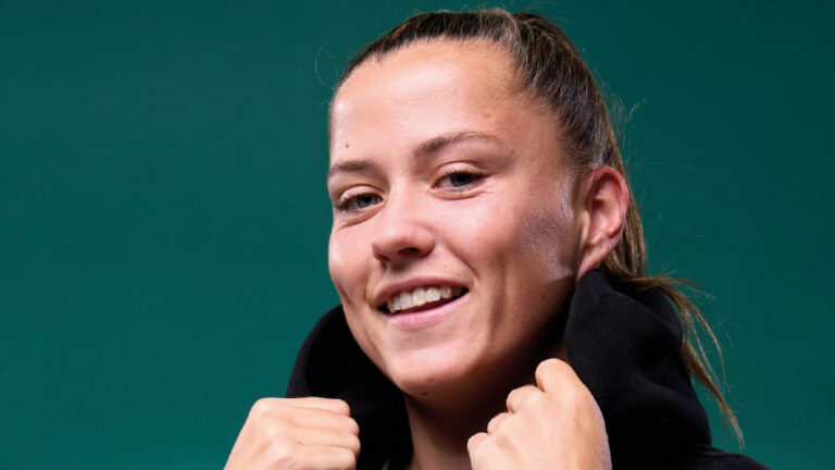 El pueblo del Vallès donde nació Claudia Pina: orgullo culé, vida de barrio y cantera blaugrana 2 Claudia Pina, Futbolista española