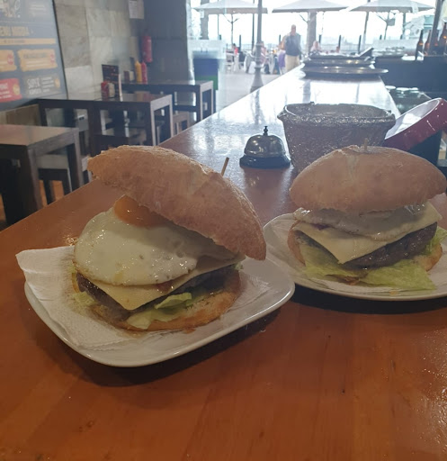 Cocina alemana y tapas que conquistan: un rincón acogedor en la Rambla de Badalona ideal para familias 4 imagen Frankfurt Parera Badalona