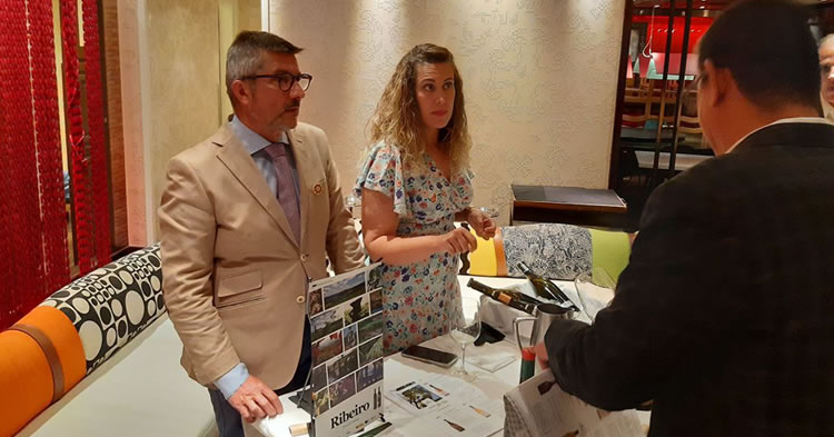 D.O. Ribeiro promociona sus vinos en la Spanish Wine RoadShow en EE.UU. 15 DO Ribeiro promociona sus vinos en la Spanish Wine RoadShow