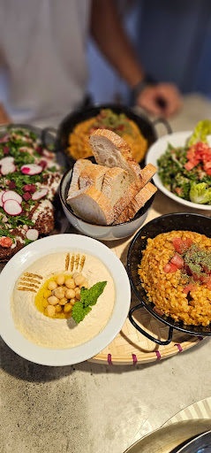 Descubre la experiencia gastronómica única de este restaurante en La Oliva, con especialidades locales que encantan al paladar 4 imagen OÚM en La Oliva
