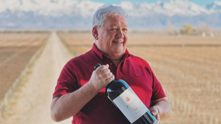El enólogo que cambió el vino argentino sin dejar de ensuciarse las botas en cada vendimia 5 El enologo que cambio el vino argentino sin dejar de ensuciarse las botas en cada vendimia