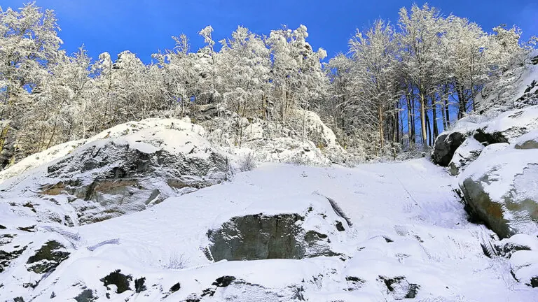 Ni Navacerrada ni Cercedilla: El pueblo "secreto" de Madrid con 15 cm de nieve y al que llegas en bus 5 Ni Navacerrada ni Cercedilla: El pueblo «secreto» de Madrid con 15 cm de nieve y al que llegas en bus