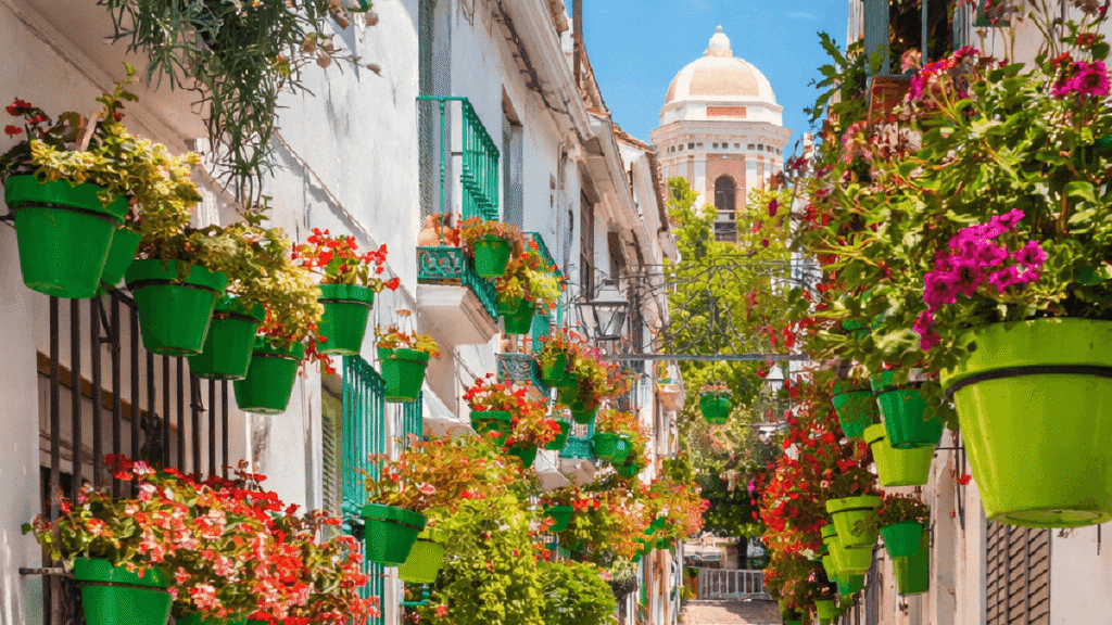 Qué ver en Estepona en 1 día: murales, casco antiguo y paseo junto al mar 1 Estepona portada