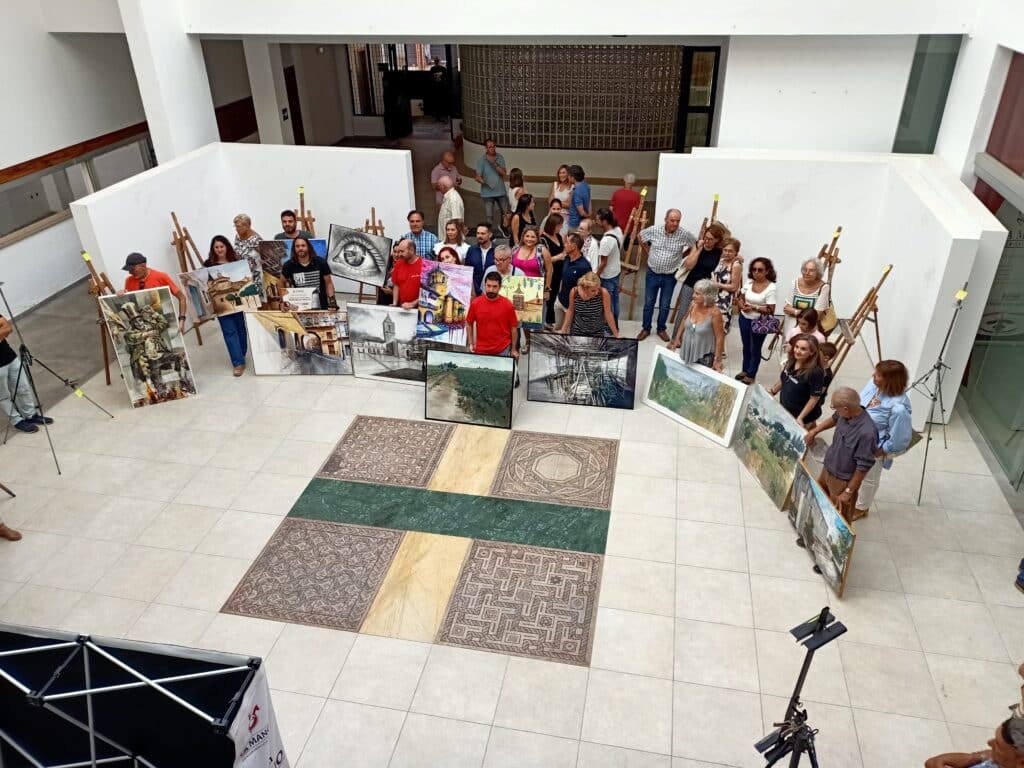 Tarazona de La Mancha inspira a los artistas en el VI Concurso de Pintura Rápida ‘Vinos de La Mancha’ 2 Foto de familia del VI Concurso de Pintura Rapida Vinos de La Mancha