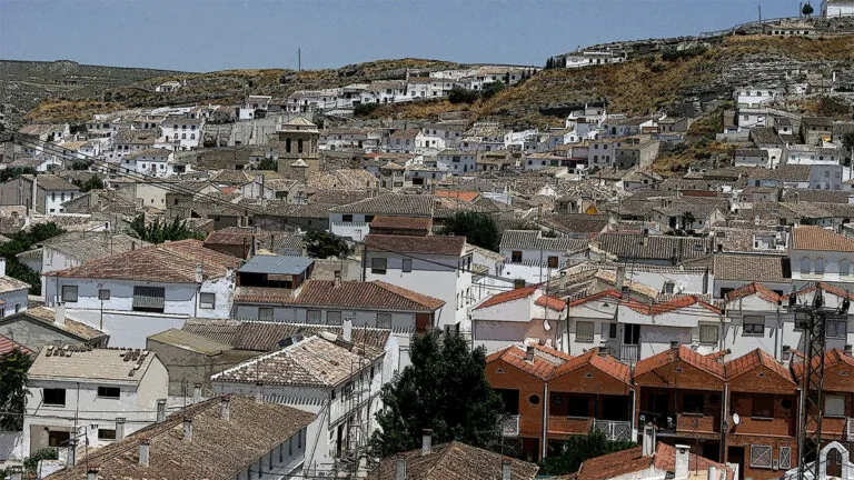 Galera, el pueblo granadino donde vivir bajo tierra es un lujo